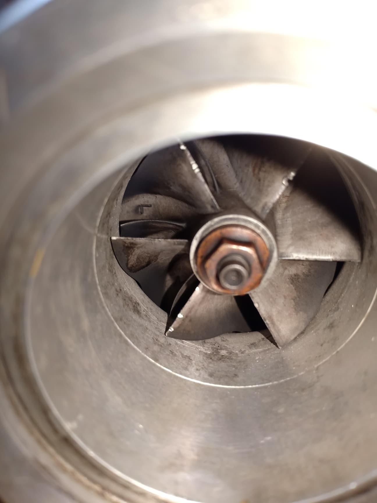compressor wheel damage.jpg
