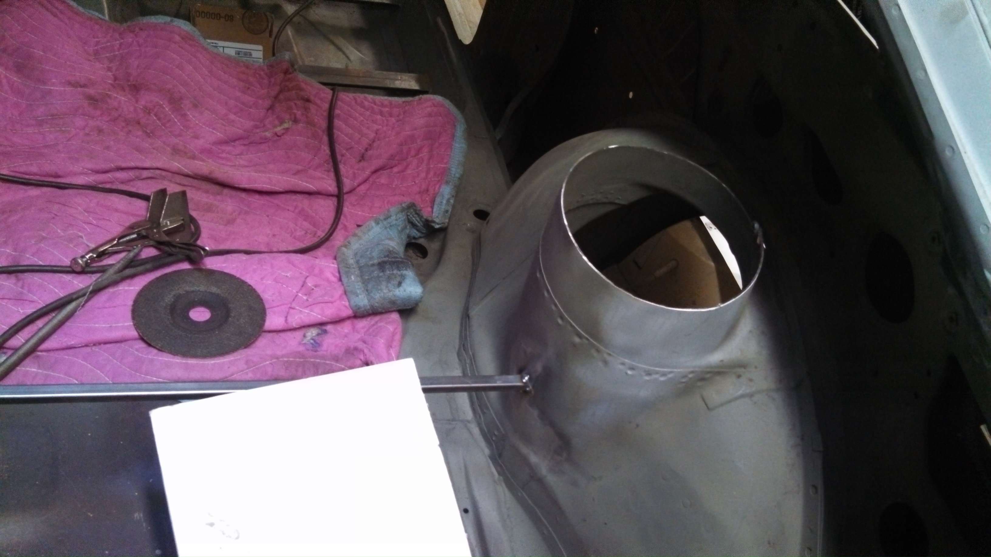 oem passenger strut mount cutoff.jpg